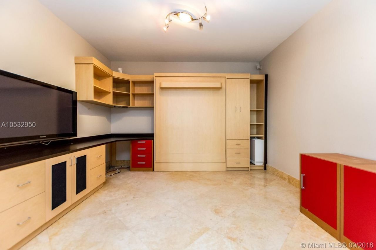 Квартира в Майами, США, 220 м² - фото 6