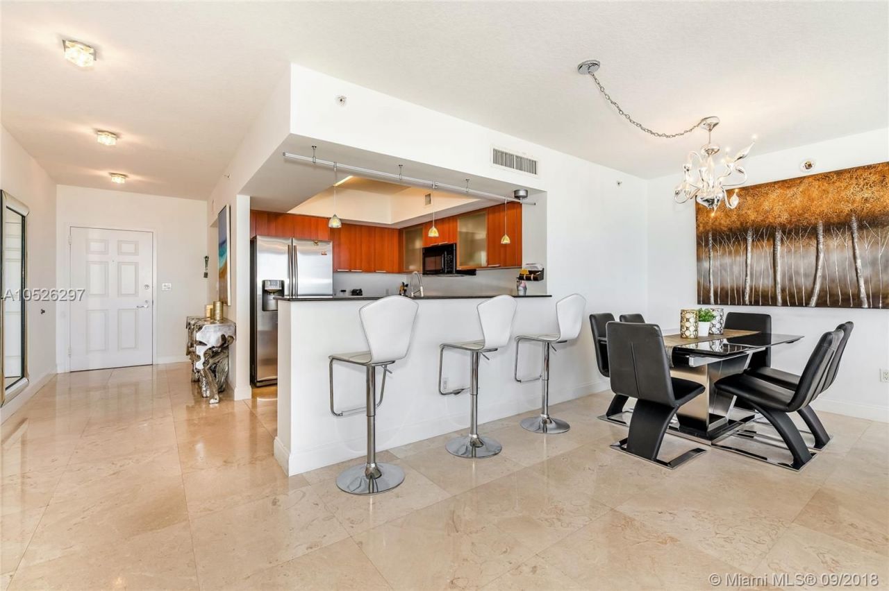 Квартира в Майами, США, 140 м² - фото 10