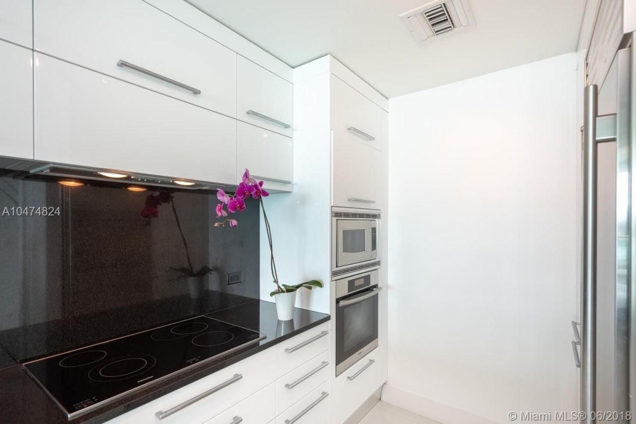 Квартира в Майами, США, 150 м² - фото 9