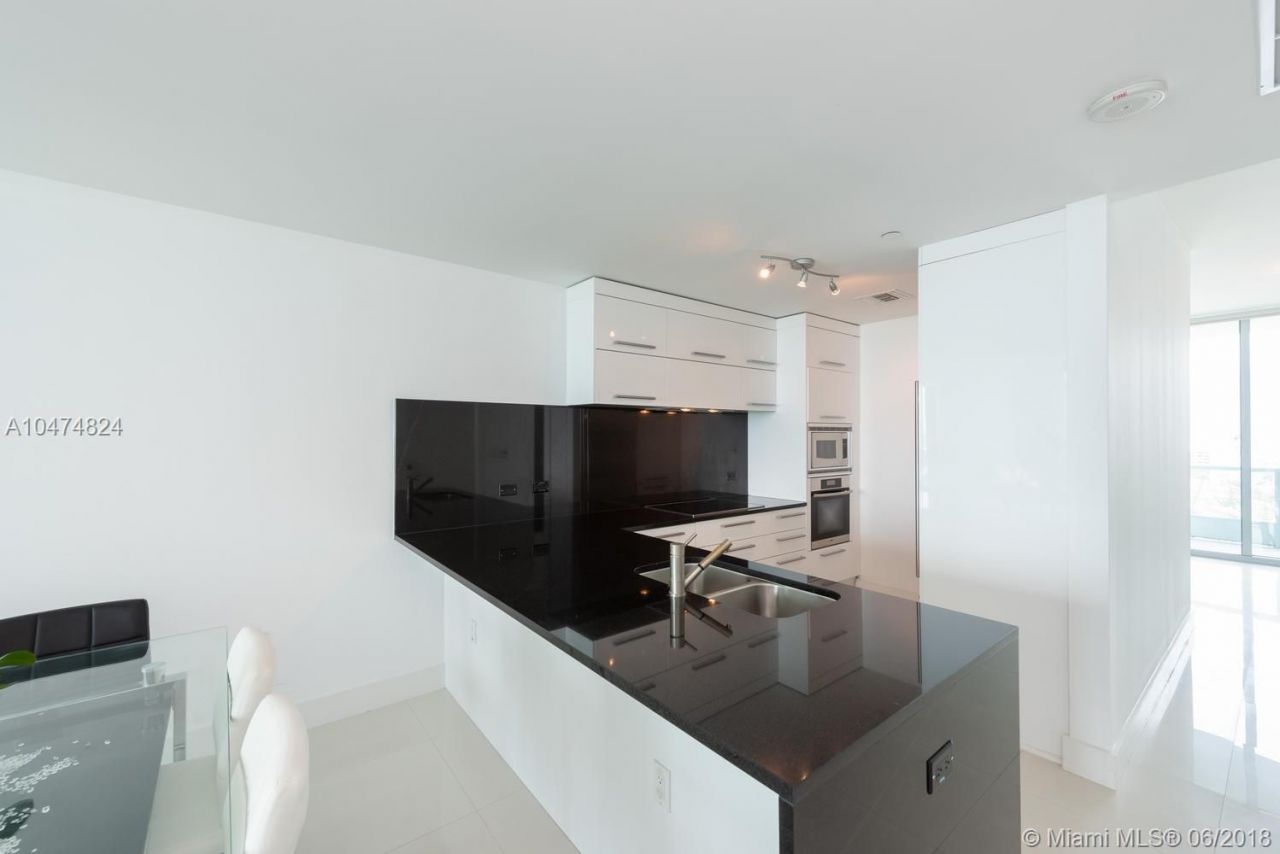 Квартира в Майами, США, 150 м² - фото 10