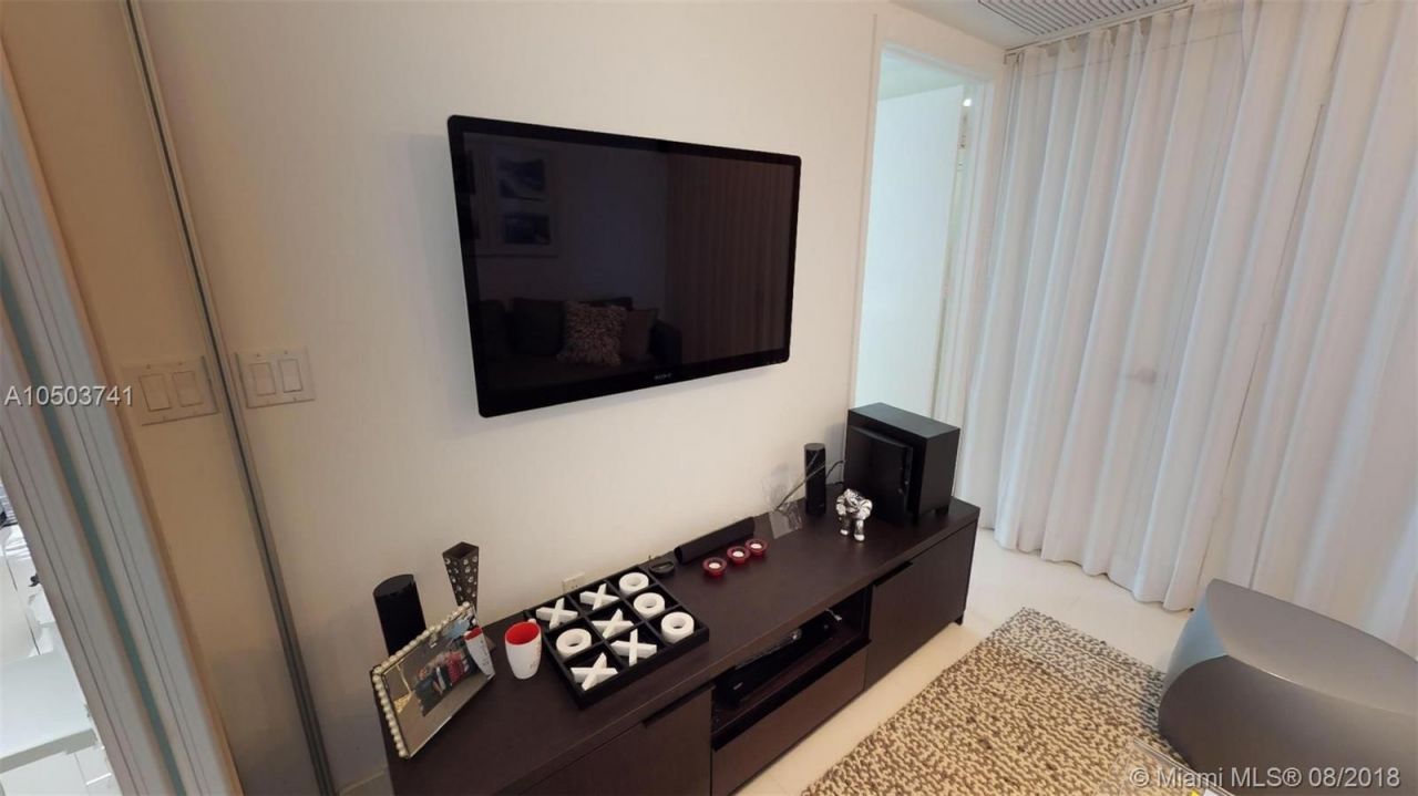 Квартира в Майами, США, 130 м² - фото 8