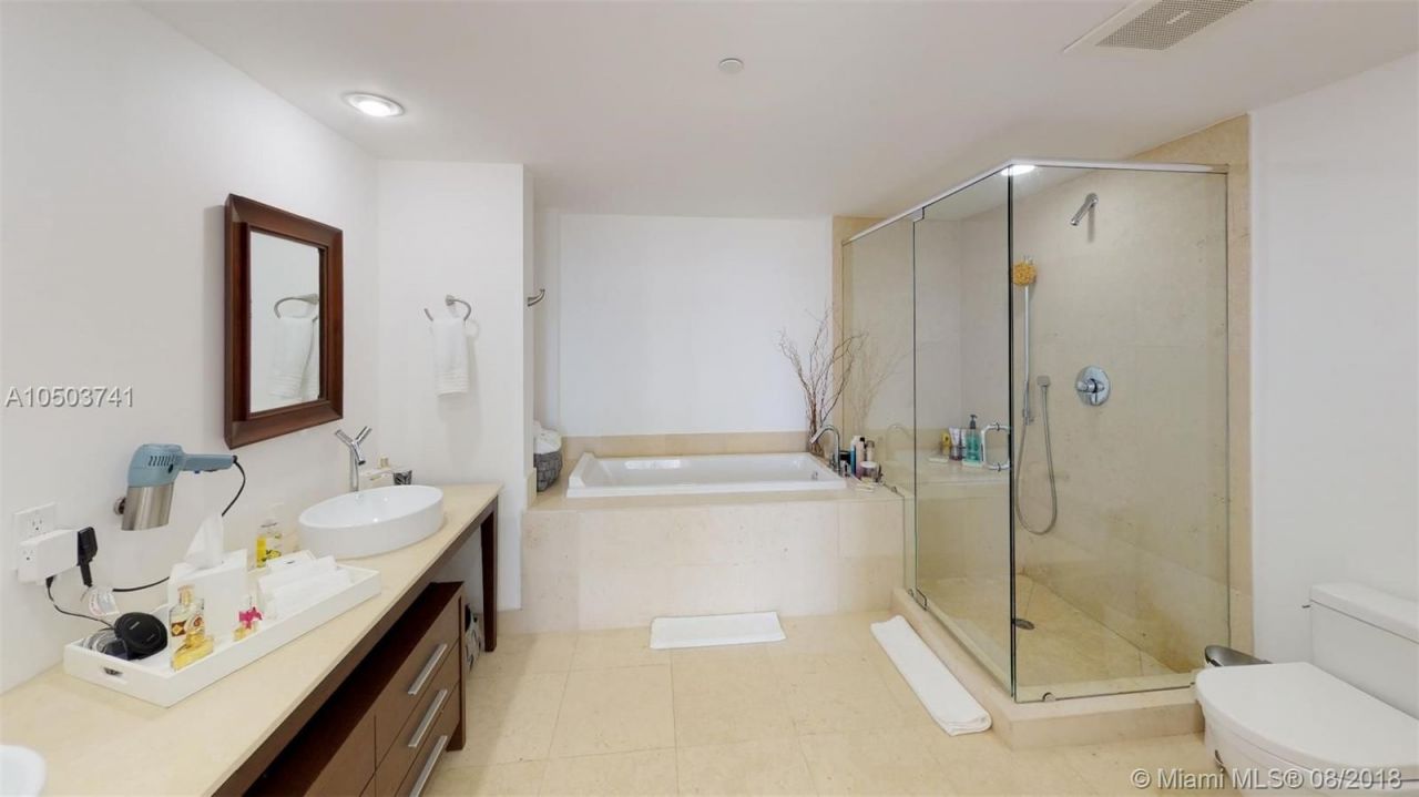 Квартира в Майами, США, 130 м² - фото 12