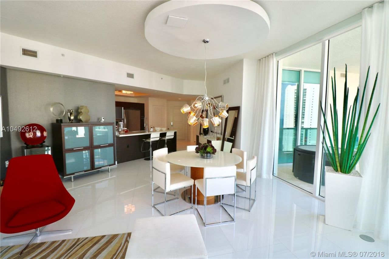 Квартира в Майами, США, 140 м² - фото 12