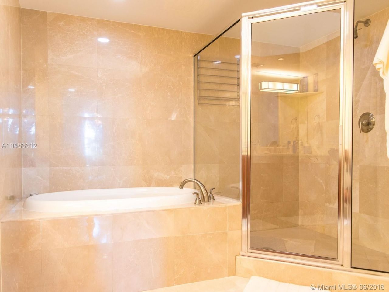 Квартира в Майами, США, 200 м² - фото 5