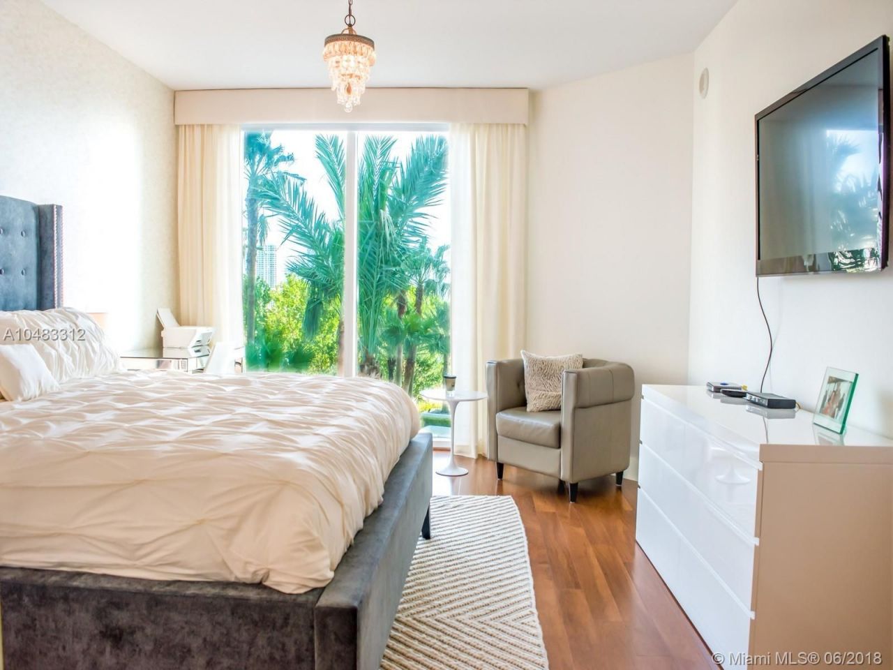 Квартира в Майами, США, 200 м² - фото 8