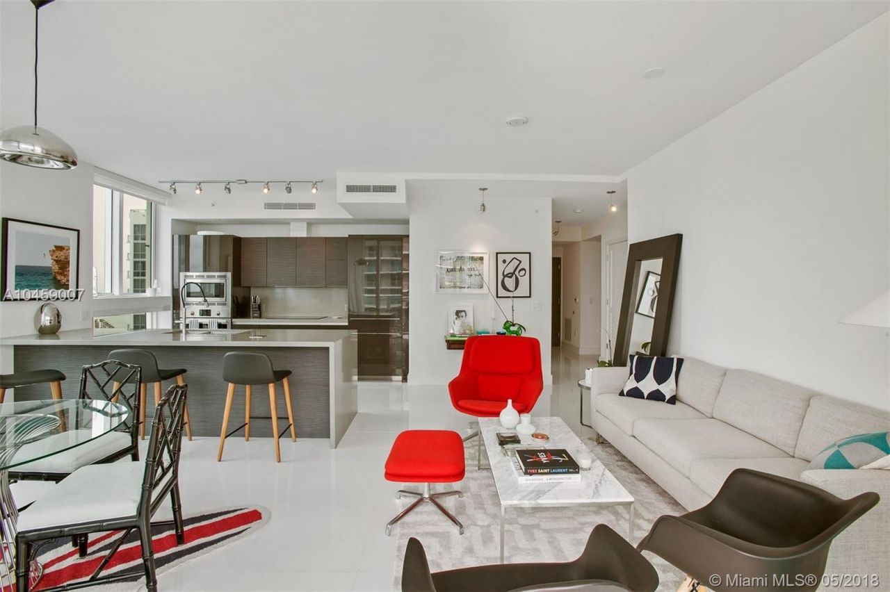 Квартира в Майами, США, 110 м² - фото 2