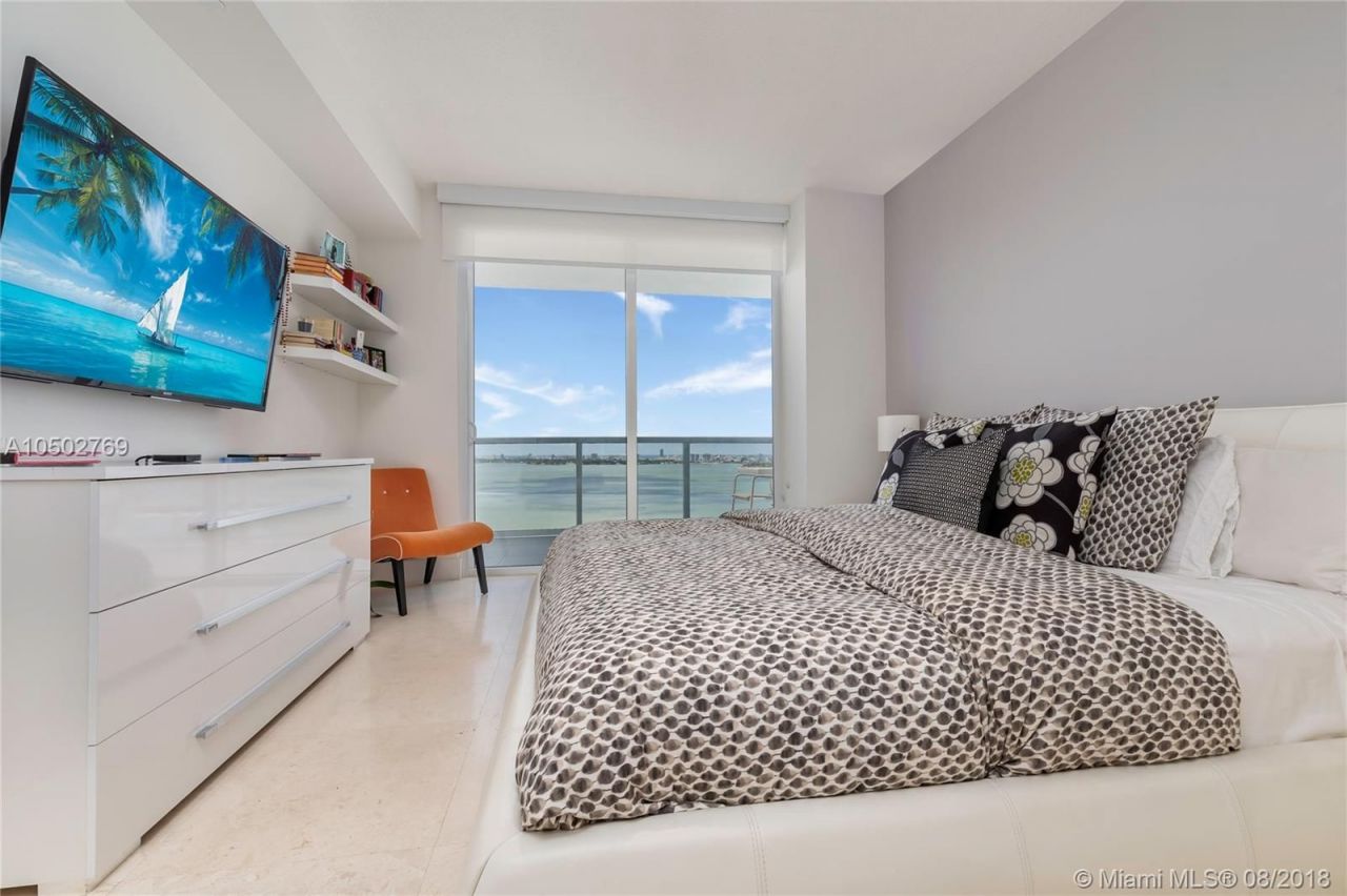 Квартира в Майами, США, 150 м² - фото 11