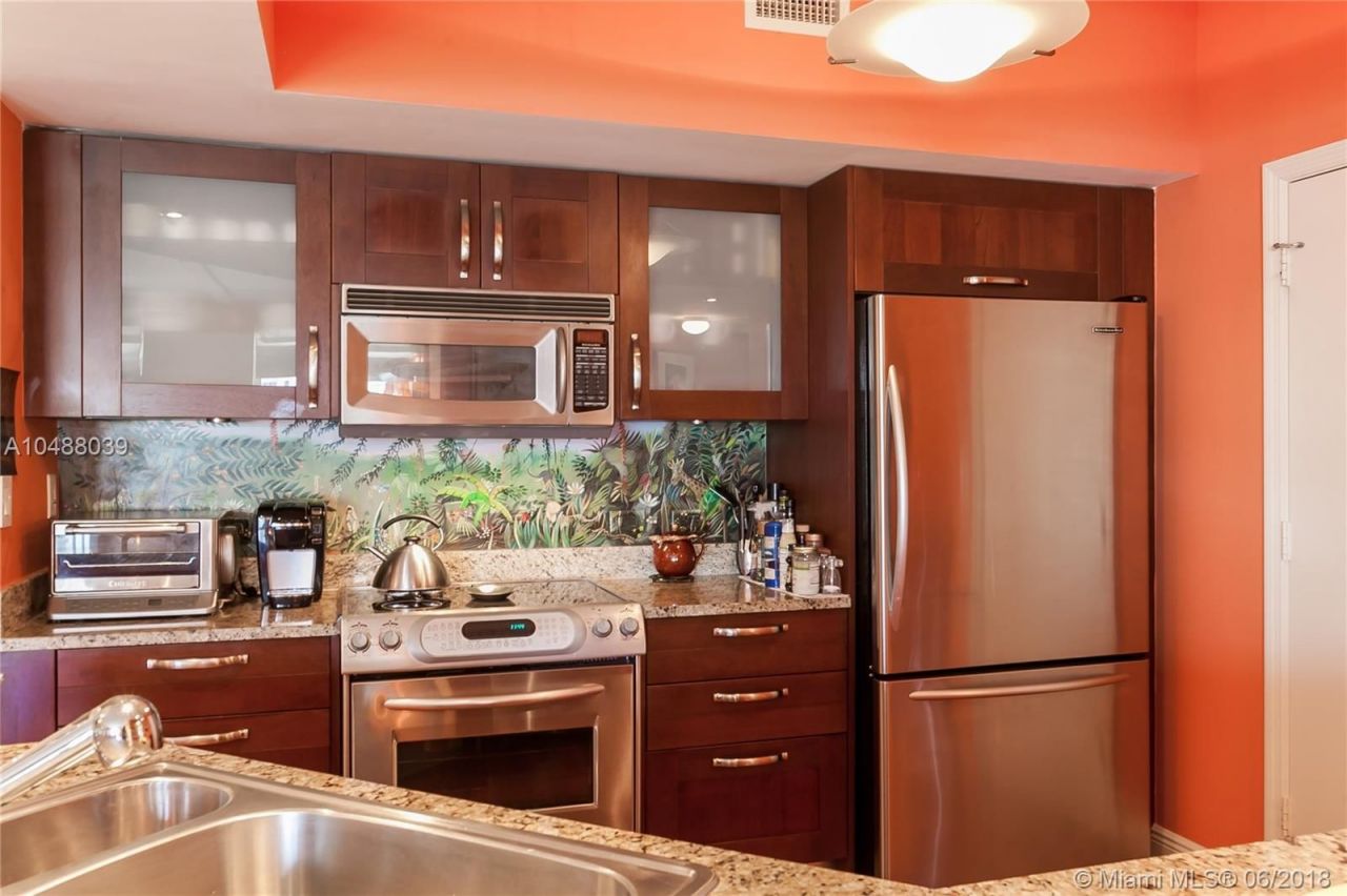 Квартира в Майами, США, 150 м² - фото 2