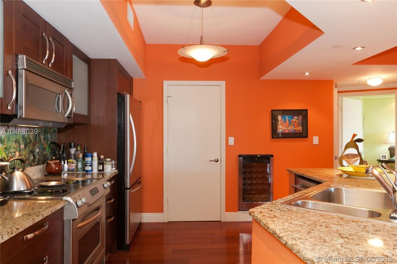 Квартира в Майами, США, 150 м² - фото 9