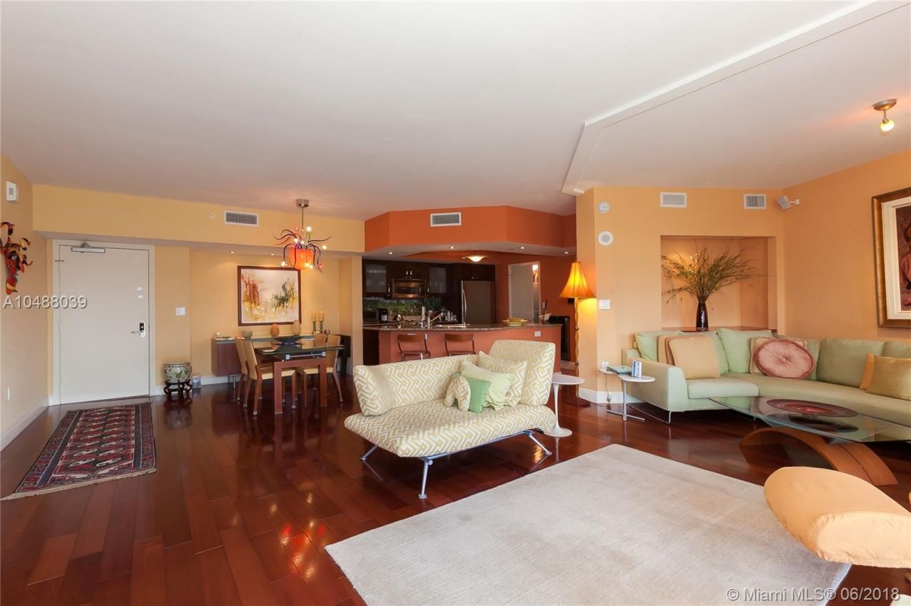 Квартира в Майами, США, 150 м² - фото 11