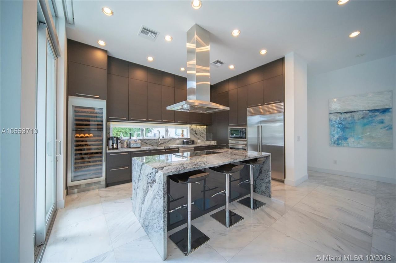 Вилла в Майами, США, 380 м² - фото 2