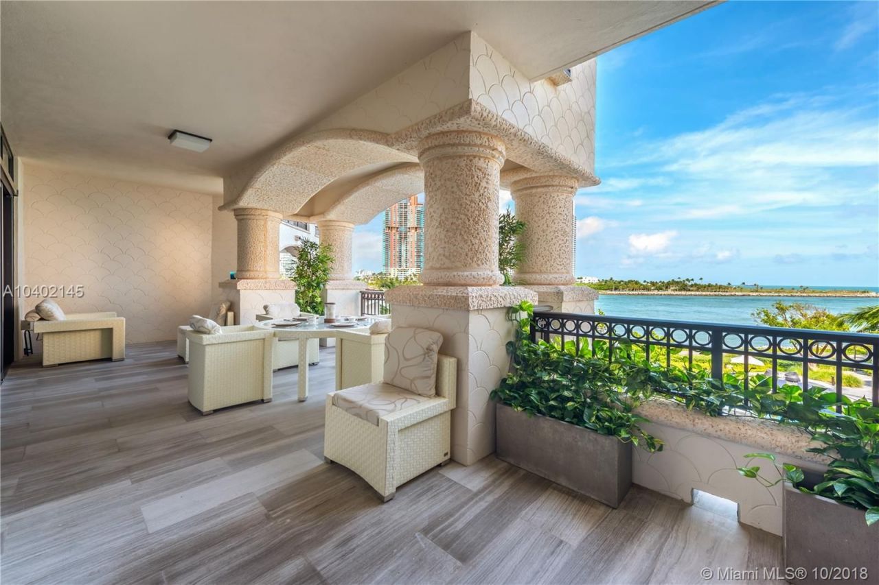 Квартира в Майами, США, 370 м² - фото 2