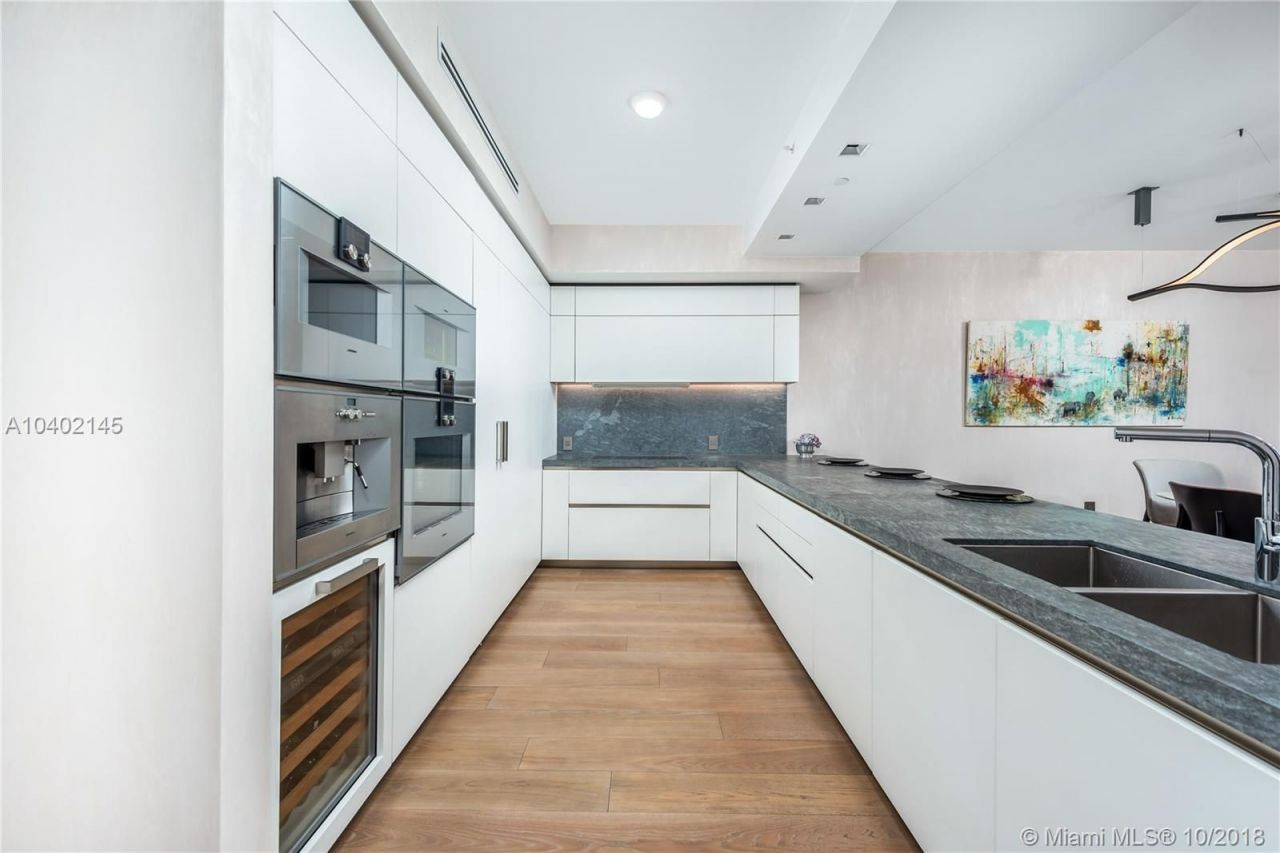 Квартира в Майами, США, 370 м² - фото 12