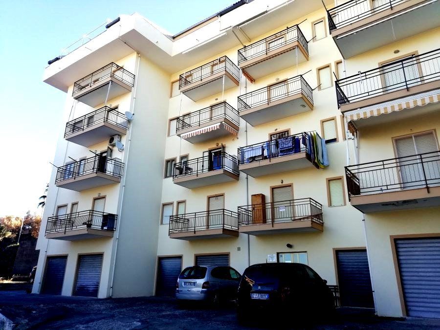 Квартира в Скалее, Италия, 33 м2 - фото 1