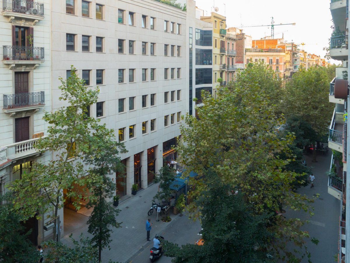 Офис в Барселоне, Испания, 118 м2 - фото 1