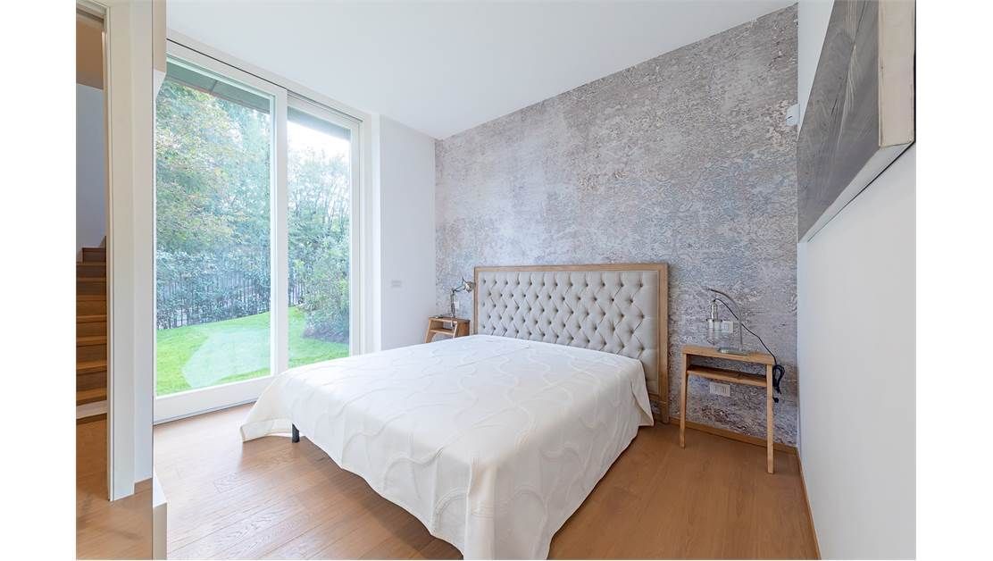 Вилла у озера Гарда, Италия, 400 м² - фото 17