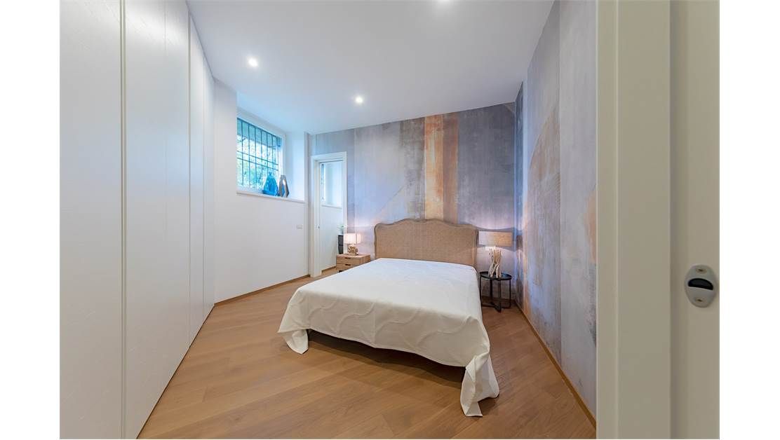 Вилла у озера Гарда, Италия, 400 м² - фото 18