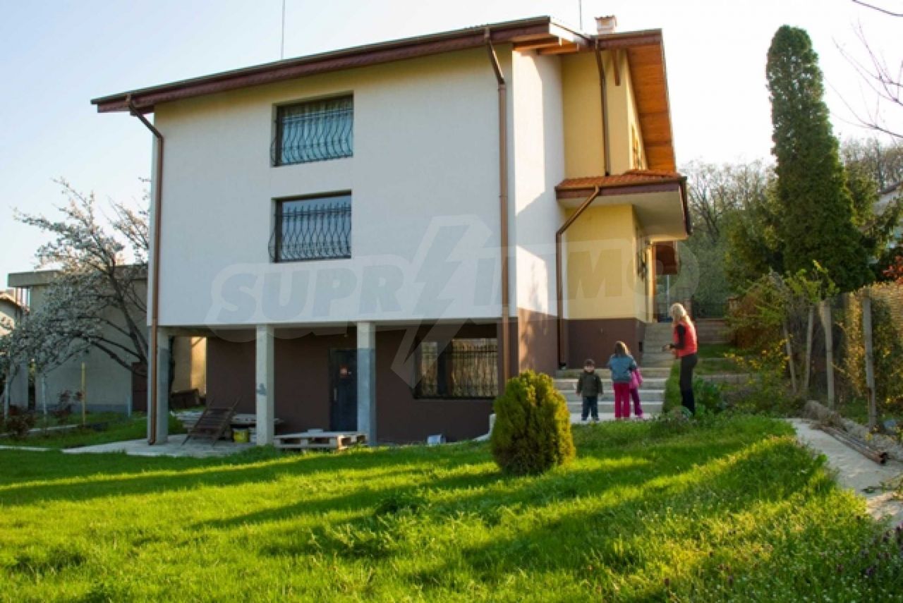 Дом в Варне, Болгария, 415 м2 - фото 1