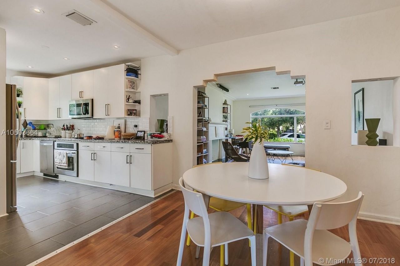 Дом в Майами, США, 150 м² - фото 13