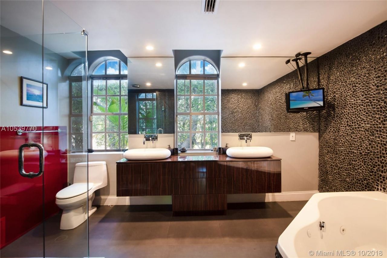 Дом в Майами, США, 200 м² - фото 11