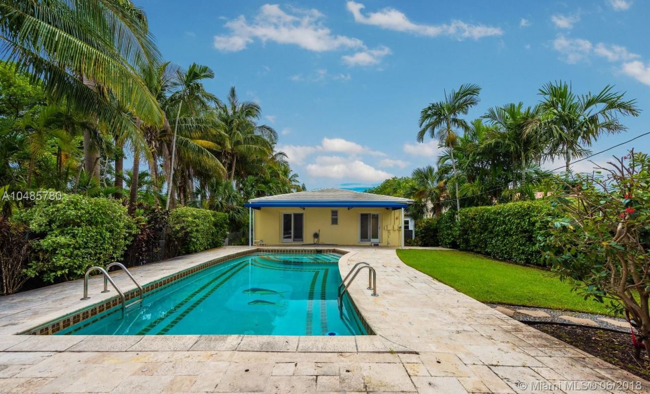 Дом в Майами, США, 150 м2 - фото 1