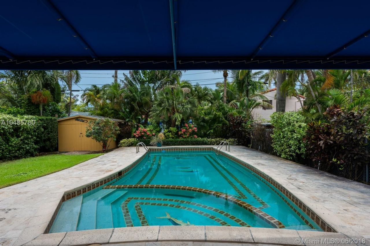 Дом в Майами, США, 150 м² - фото 2