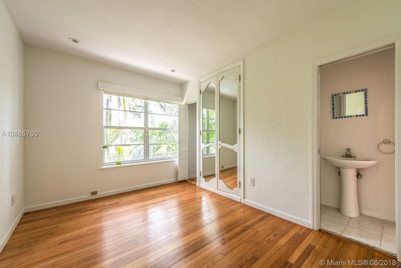 Дом в Майами, США, 150 м² - фото 5