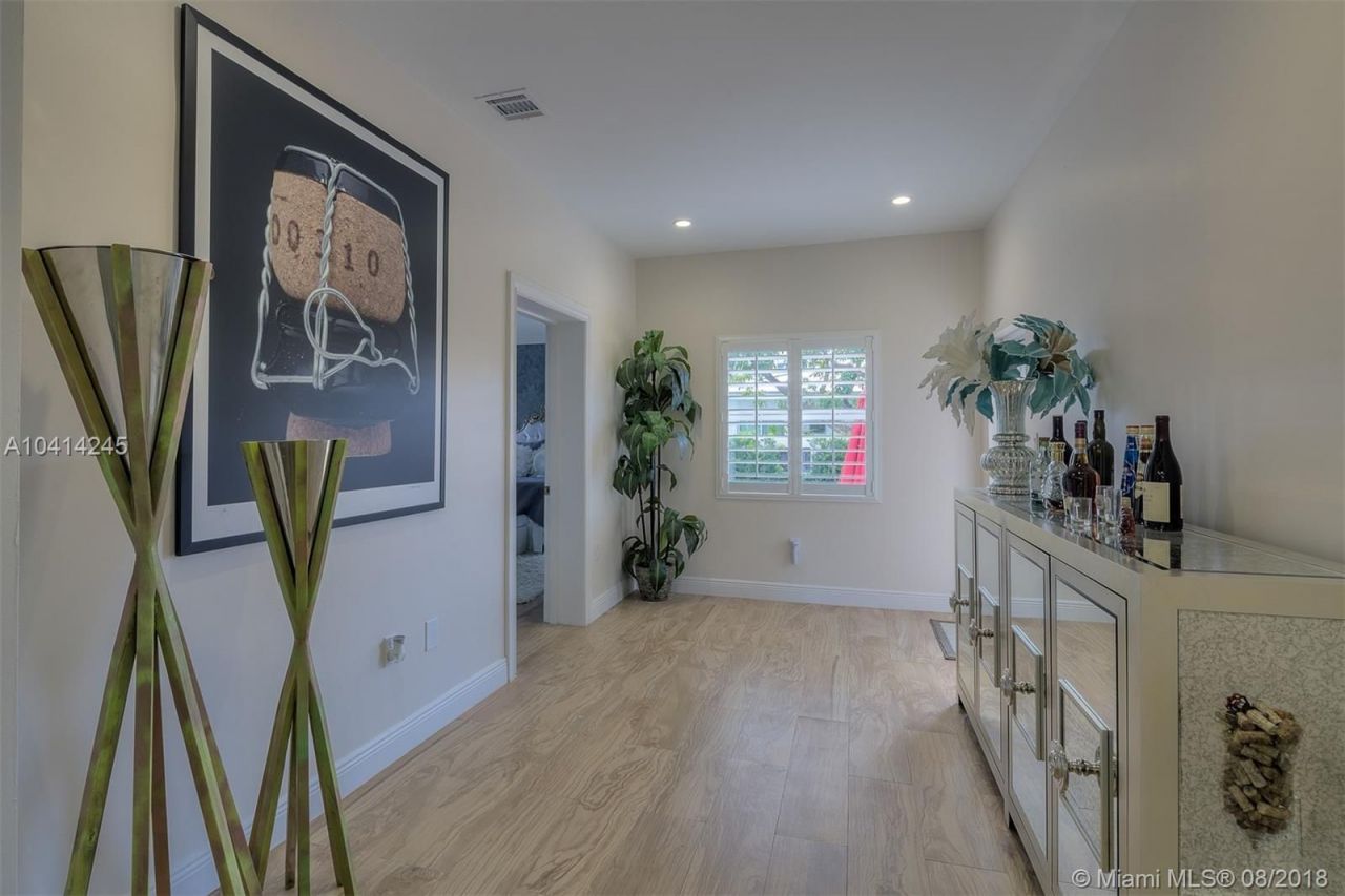 Дом в Майами, США, 190 м² - фото 5