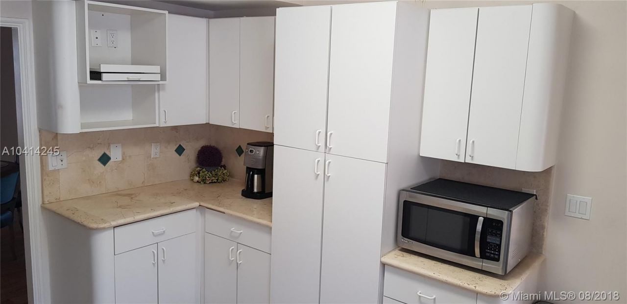 Дом в Майами, США, 190 м² - фото 10