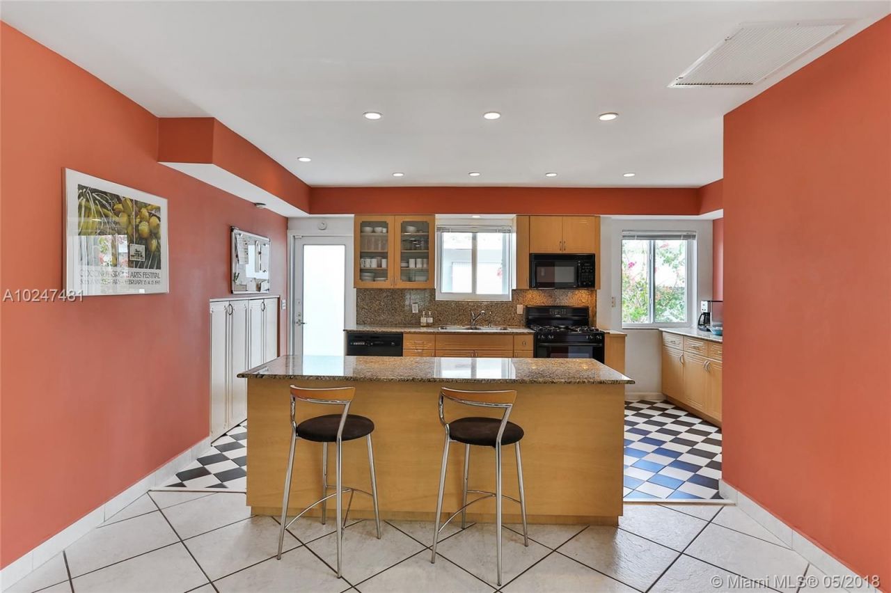 Дом в Майами, США, 220 м² - фото 14