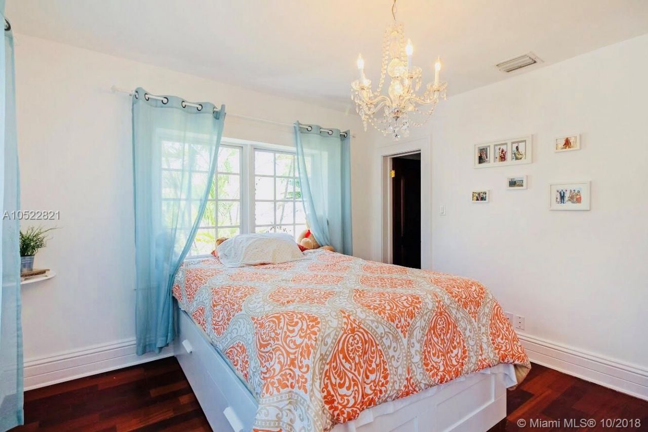 Дом в Майами, США, 240 м² - фото 9