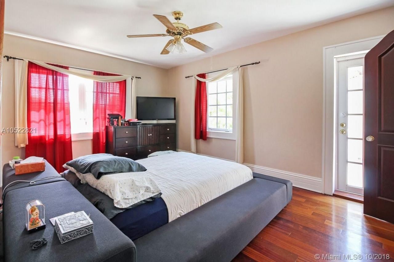 Дом в Майами, США, 240 м² - фото 11