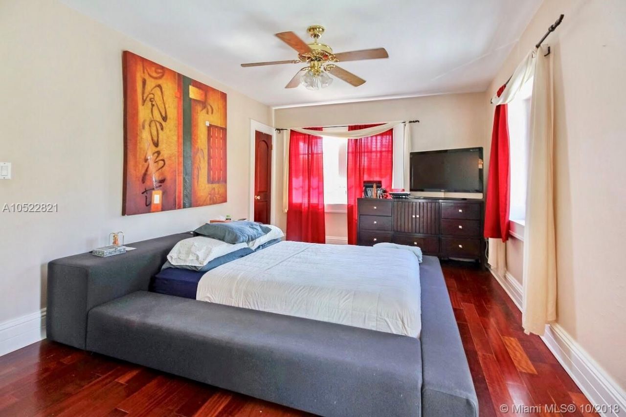 Дом в Майами, США, 240 м² - фото 12