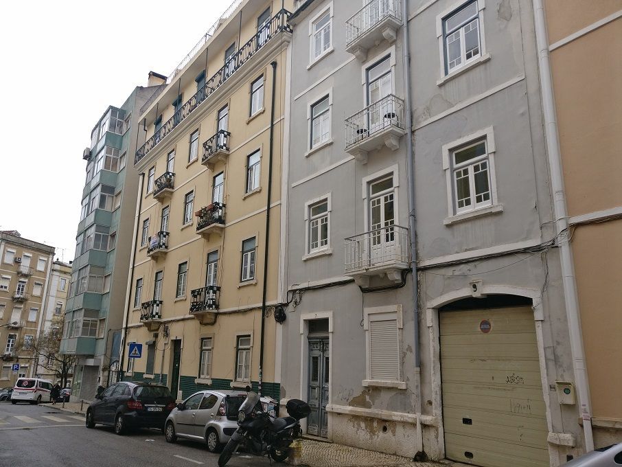 Доходный дом в Лиссабоне, Португалия, 1 100 м2 - фото 1