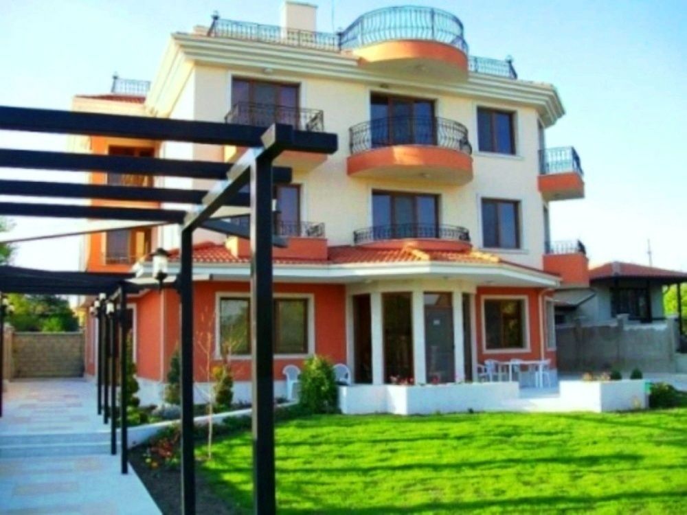 Отель, гостиница в Варне, Болгария, 700 м² - фото 1
