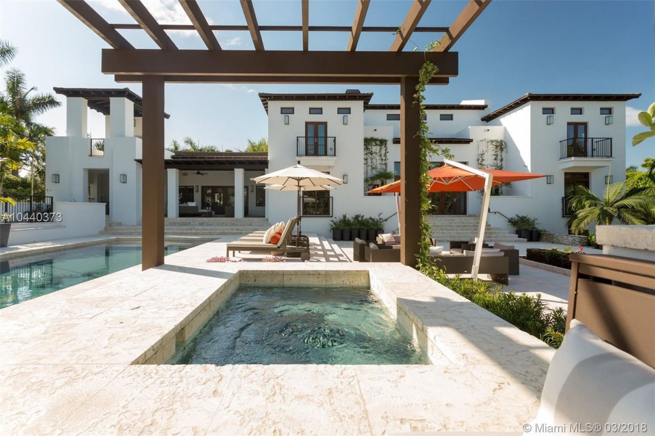 Вилла в Майами, США, 1 400 м² - фото 3