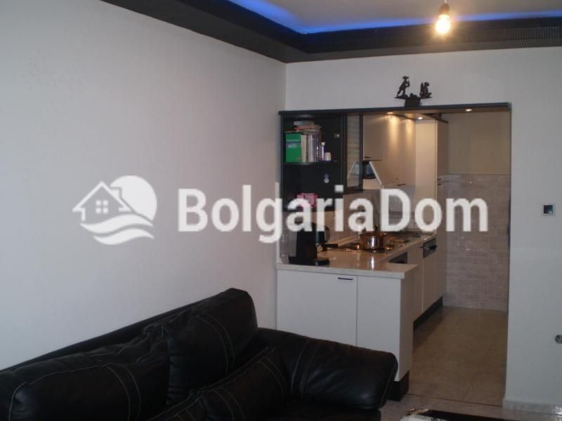 Квартира в Бургасе, Болгария, 100 м2 - фото 1