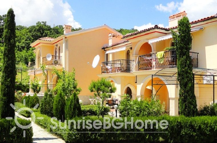 Апартаменты в Елените, Болгария, 56 м² - фото 1