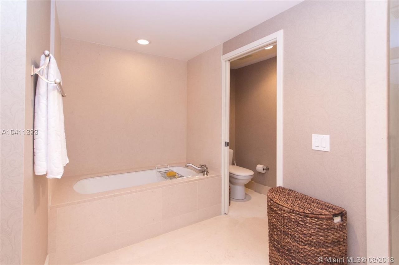 Апартаменты в Майами, США, 200 м² - фото 13