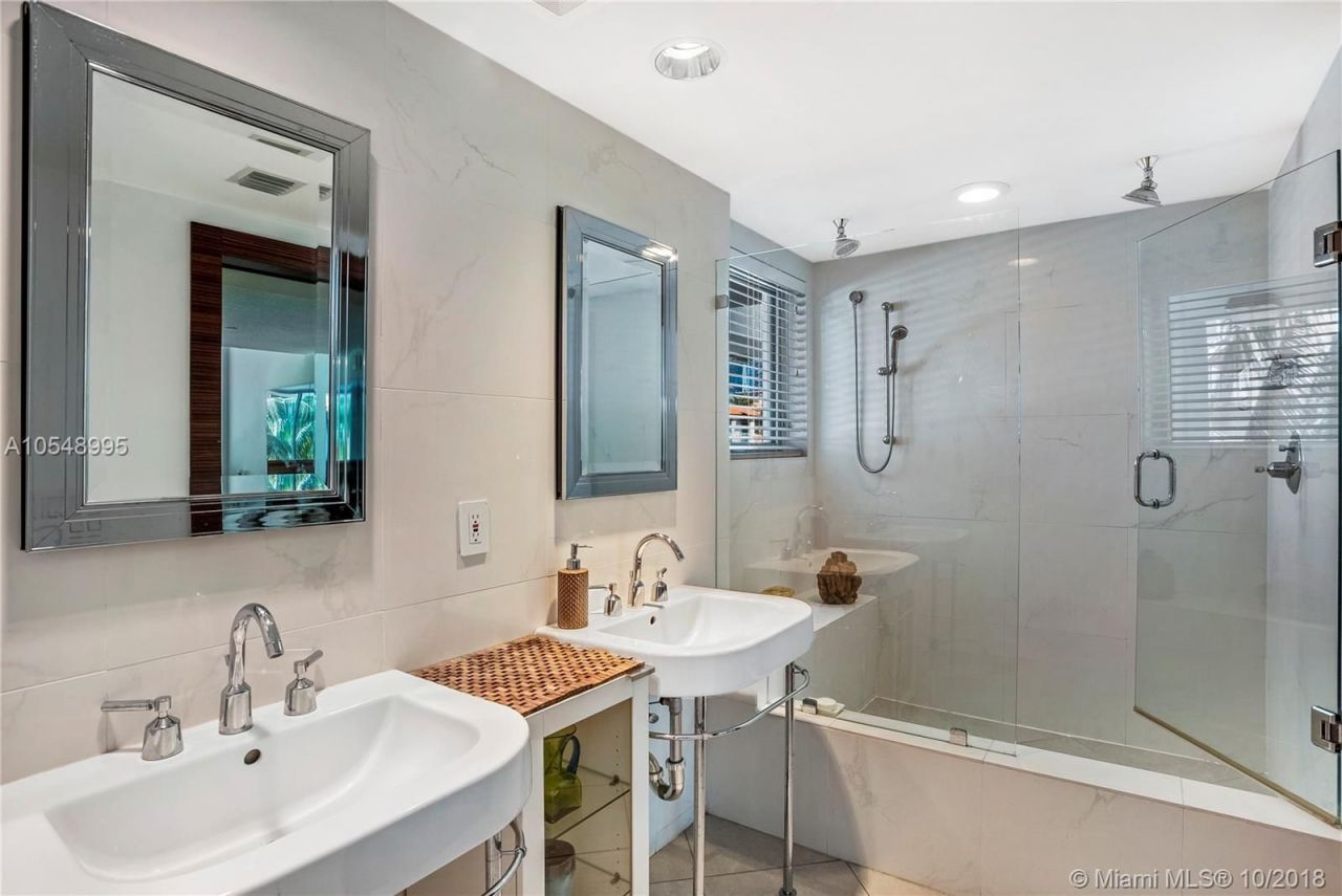 Таунхаус в Майами, США, 140 м² - фото 8