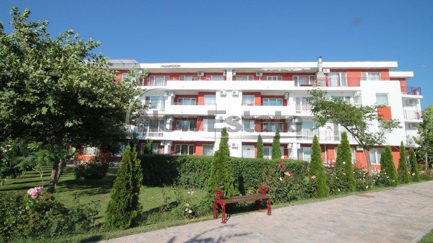 Апартаменты в Елените, Болгария, 64 м2 - фото 1
