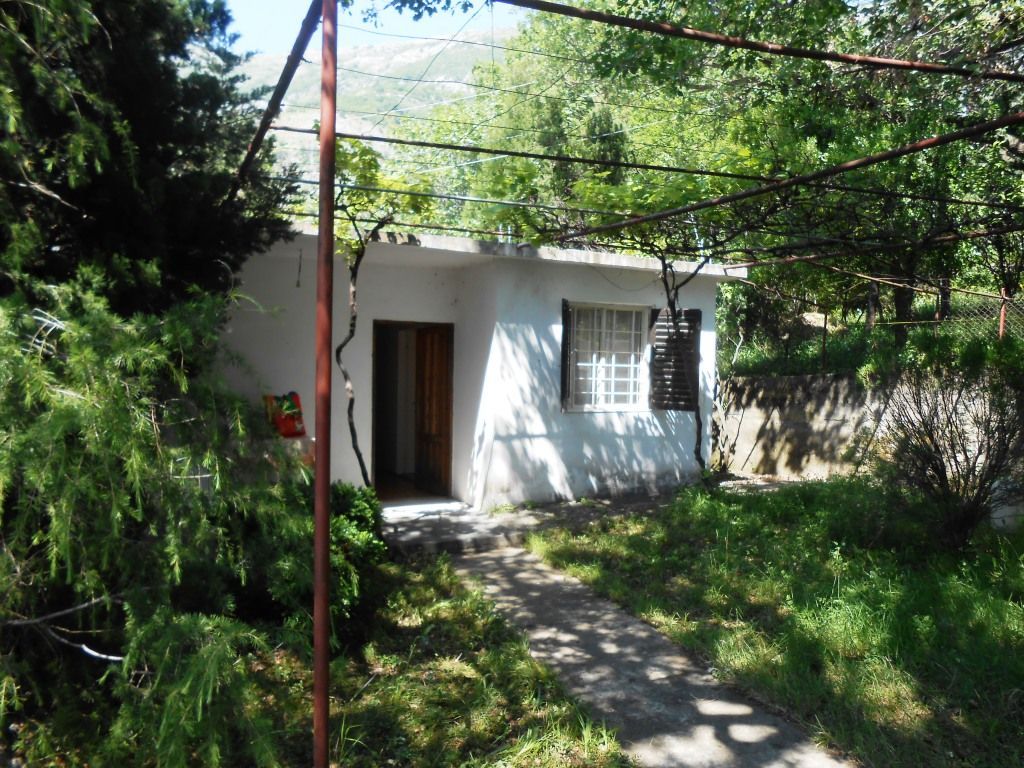 Дом в Сутоморе, Черногория, 242 м² - фото 1