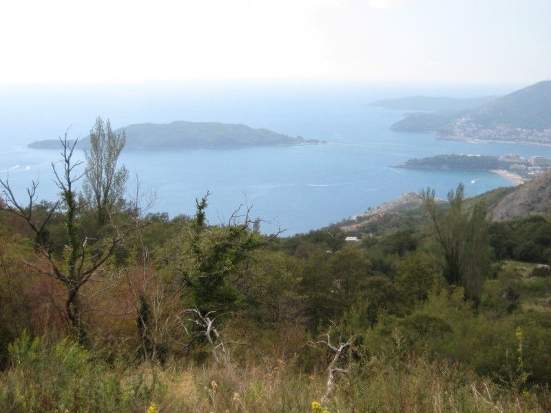 Земля в Будве, Черногория, 17 000 м² - фото 1