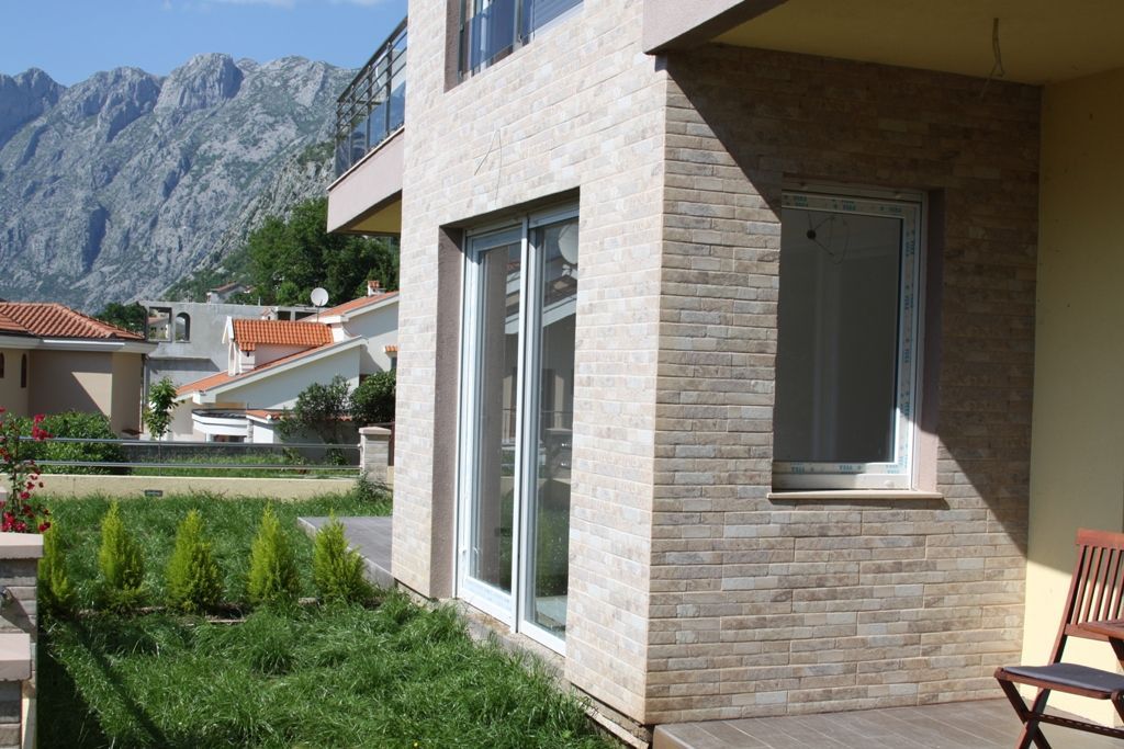 Квартира в Доброте, Черногория, 58 м2 - фото 1