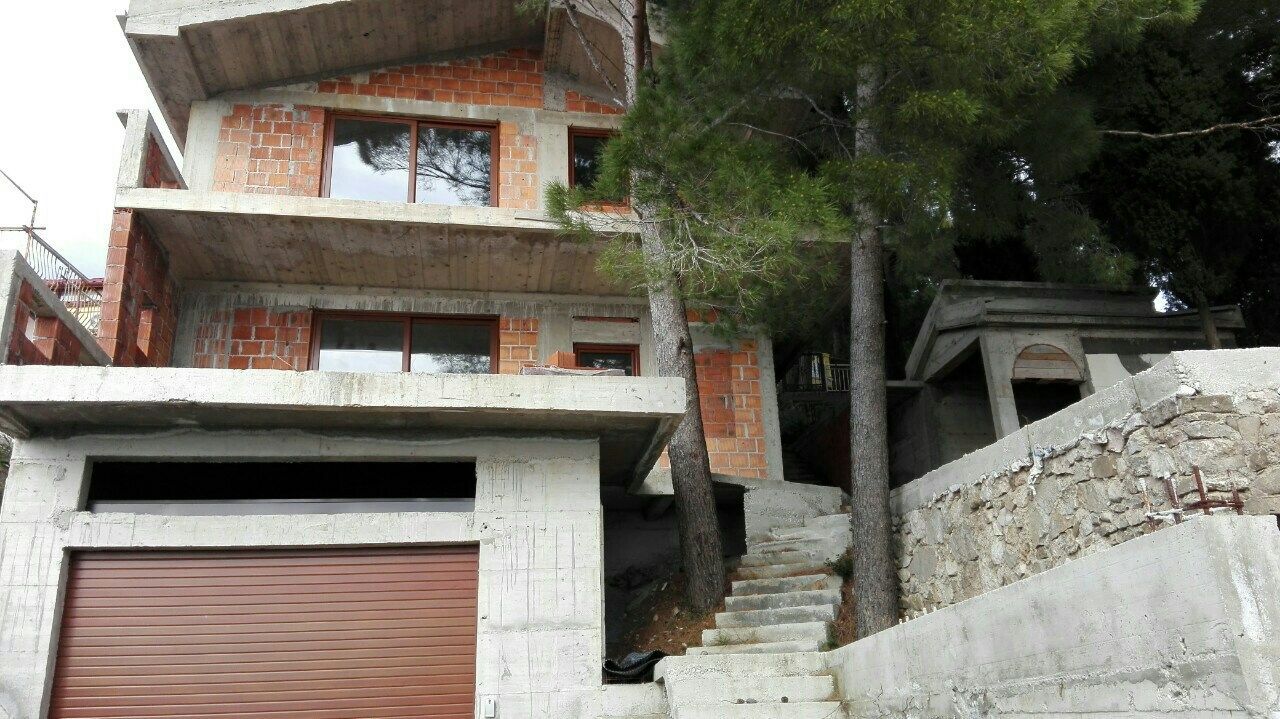 Дом Зеленый Пояс, Черногория, 180 м2 - фото 1