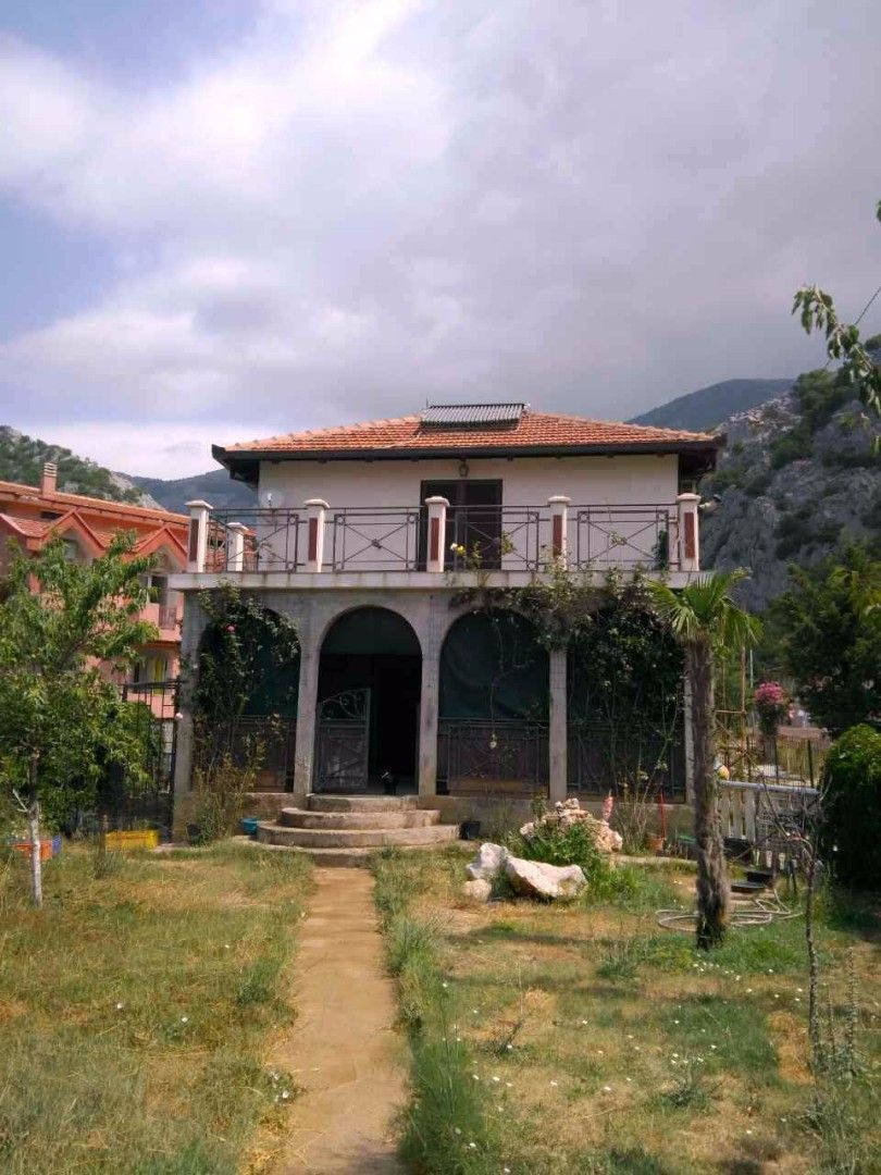 Дом в Чани, Черногория, 135 м2 - фото 1