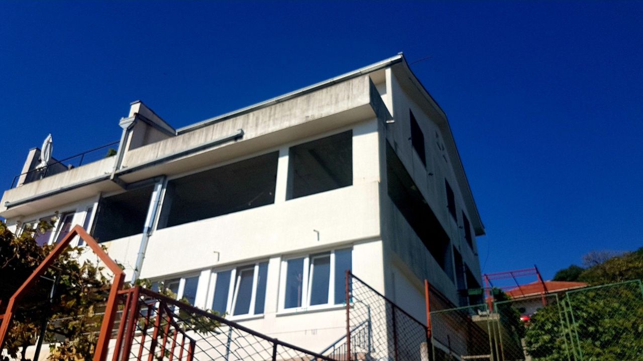 Квартира в Игало, Черногория, 40 м2 - фото 1
