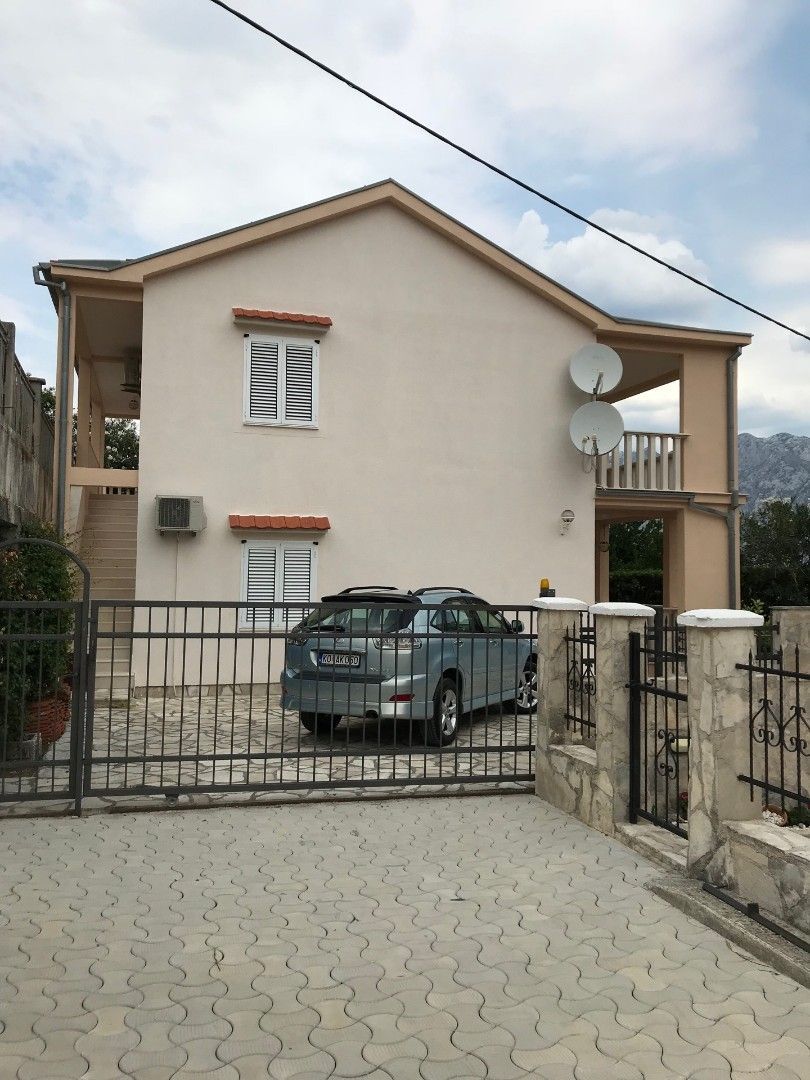 Дом в Прчани, Черногория, 176 м2 - фото 1