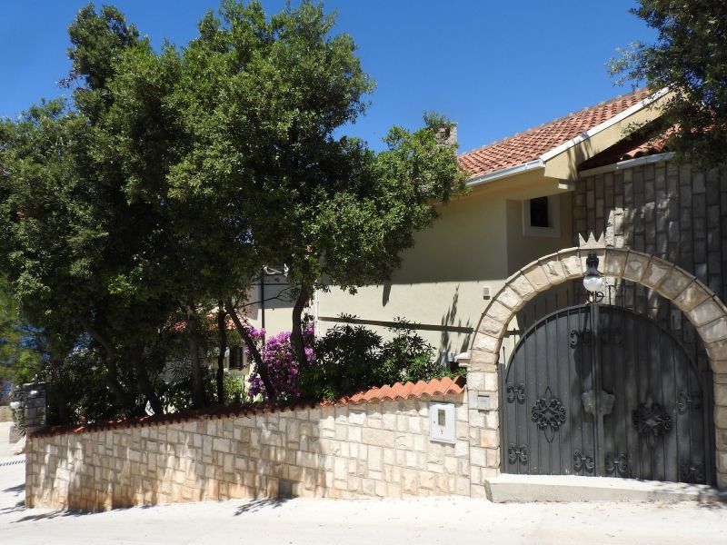 Дом в Утехе, Черногория, 220 м² - фото 2