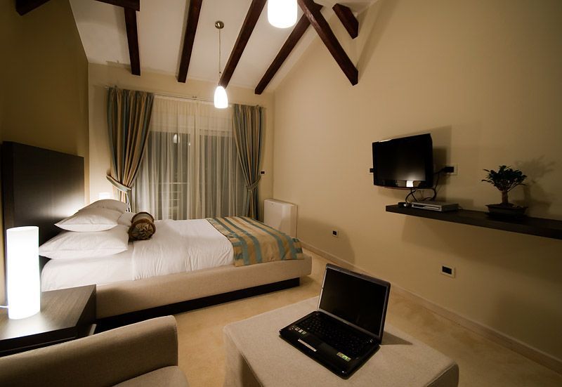 Отель, гостиница в Каменари, Черногория, 600 м² - фото 3